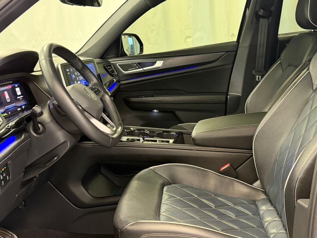 2024 Volkswagen Atlas Cross Sport 2.0T SEL Premium R-Line AWD