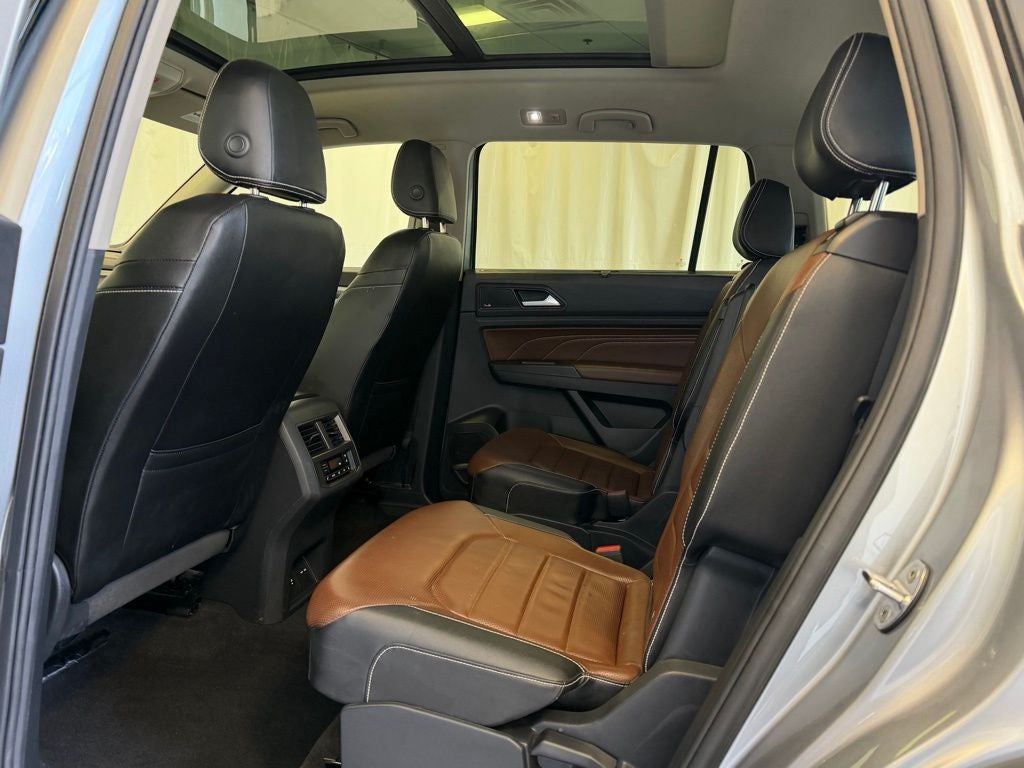 2023 Volkswagen Atlas 3.6L V6 SEL Premium R-Line AWD