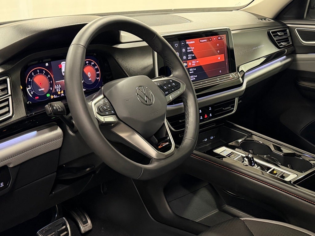 2024 Volkswagen Atlas 2.0T Peak Edition SEL AWD