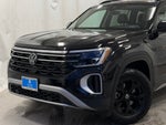 2024 Volkswagen Atlas 2.0T Peak Edition SEL AWD