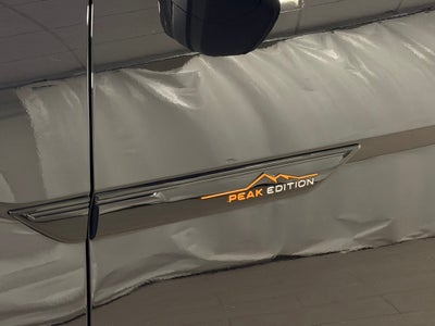 2024 Volkswagen Atlas 2.0T Peak Edition SEL AWD