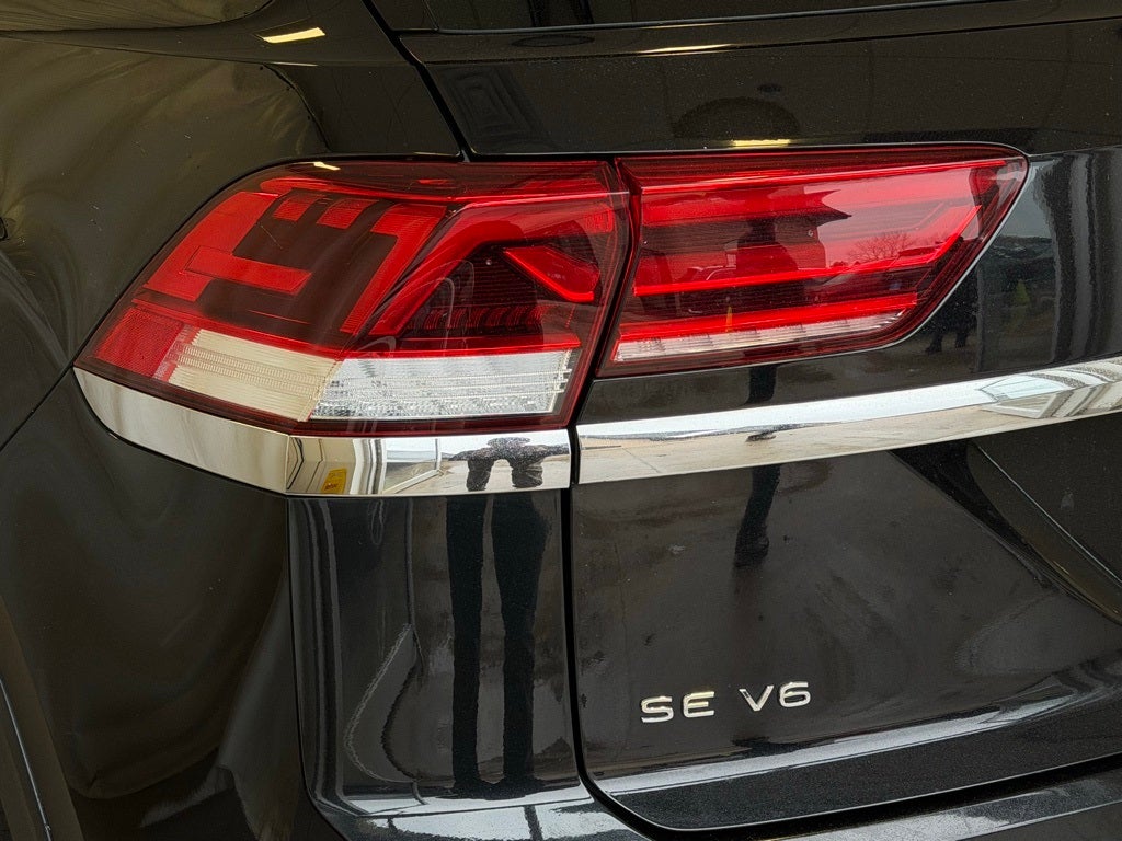 2022 Volkswagen Atlas Cross Sport 3.6L V6 SE w/Technology AWD