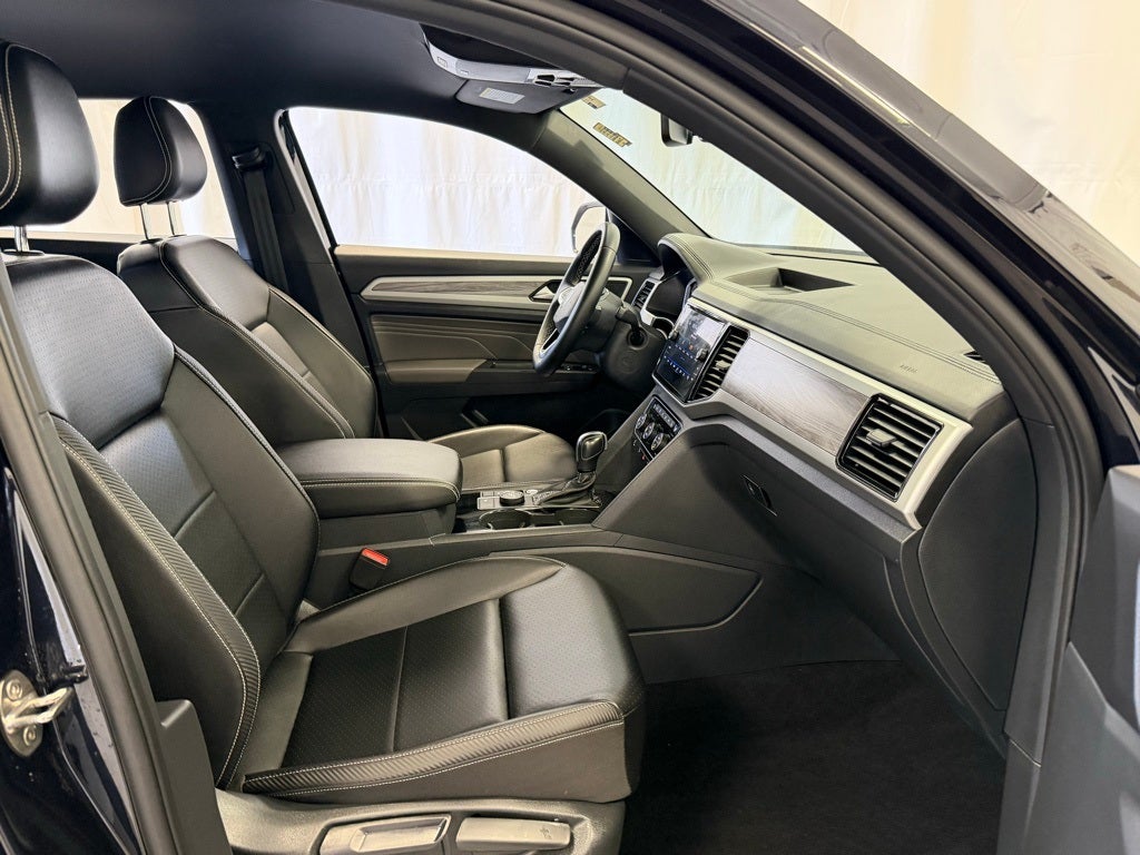 2022 Volkswagen Atlas Cross Sport 3.6L V6 SE w/Technology AWD