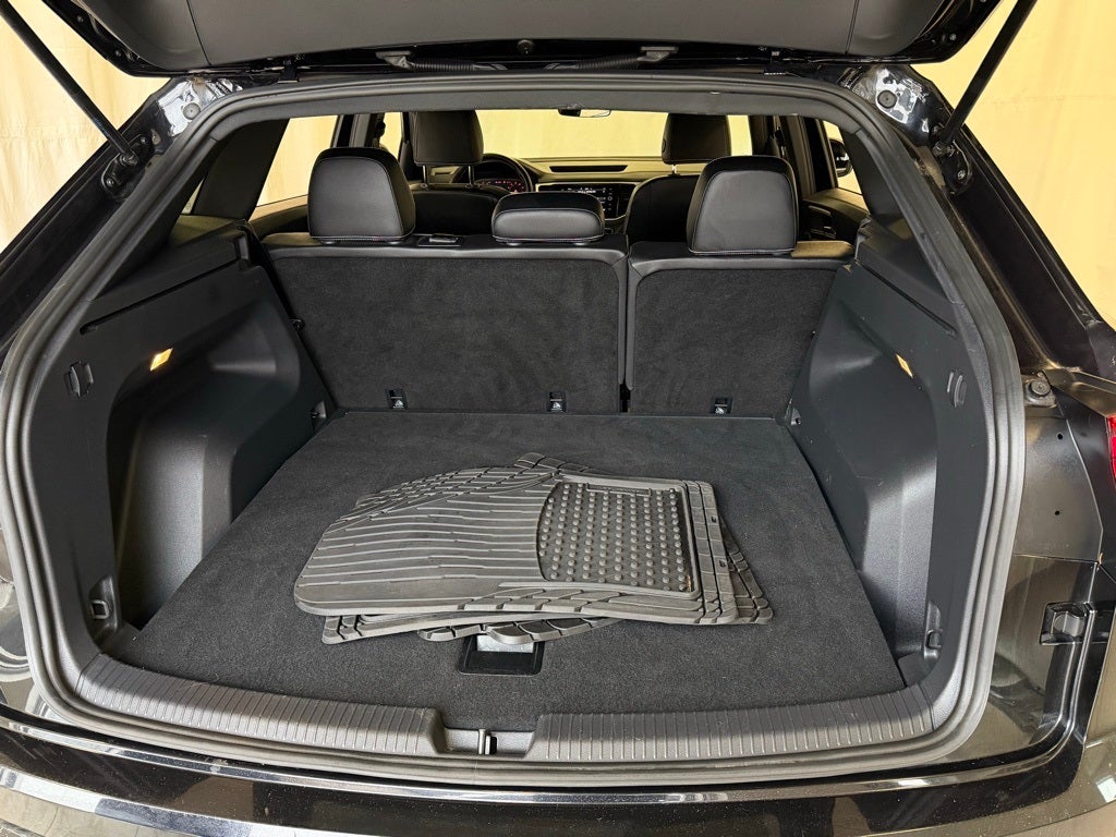 2022 Volkswagen Atlas Cross Sport 3.6L V6 SE w/Technology AWD