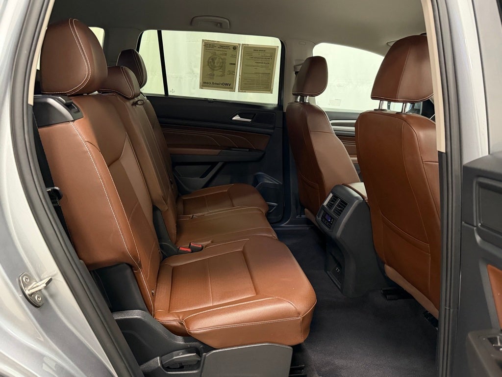 2023 Volkswagen Atlas 2.0T SE w/Technology AWD