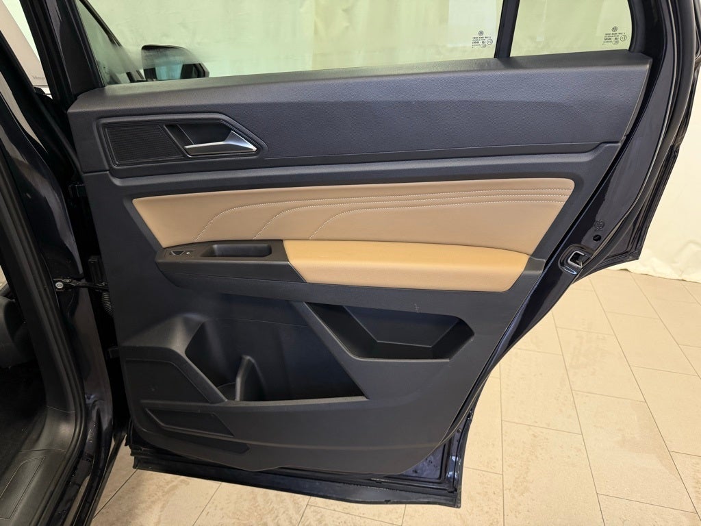 2022 Volkswagen Atlas Cross Sport 2.0T SE w/Technology AWD