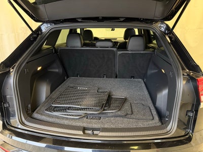 2022 Volkswagen Atlas Cross Sport 2.0T SE w/Technology AWD