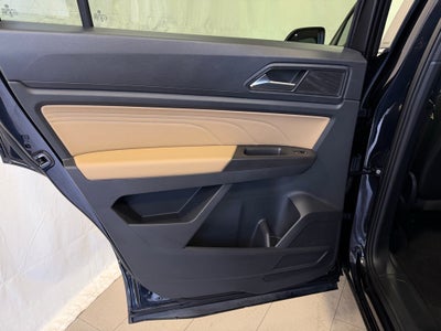 2022 Volkswagen Atlas Cross Sport 2.0T SE w/Technology AWD