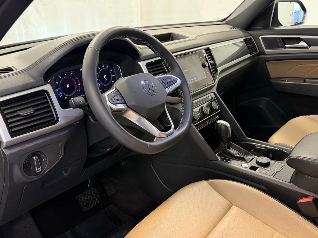 2022 Volkswagen Atlas Cross Sport 2.0T SE w/Technology AWD