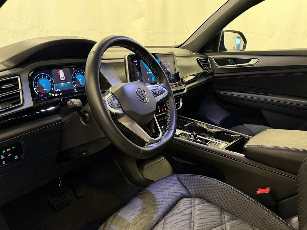 2025 Volkswagen Atlas Cross Sport 2.0T SE w/Technology AWD