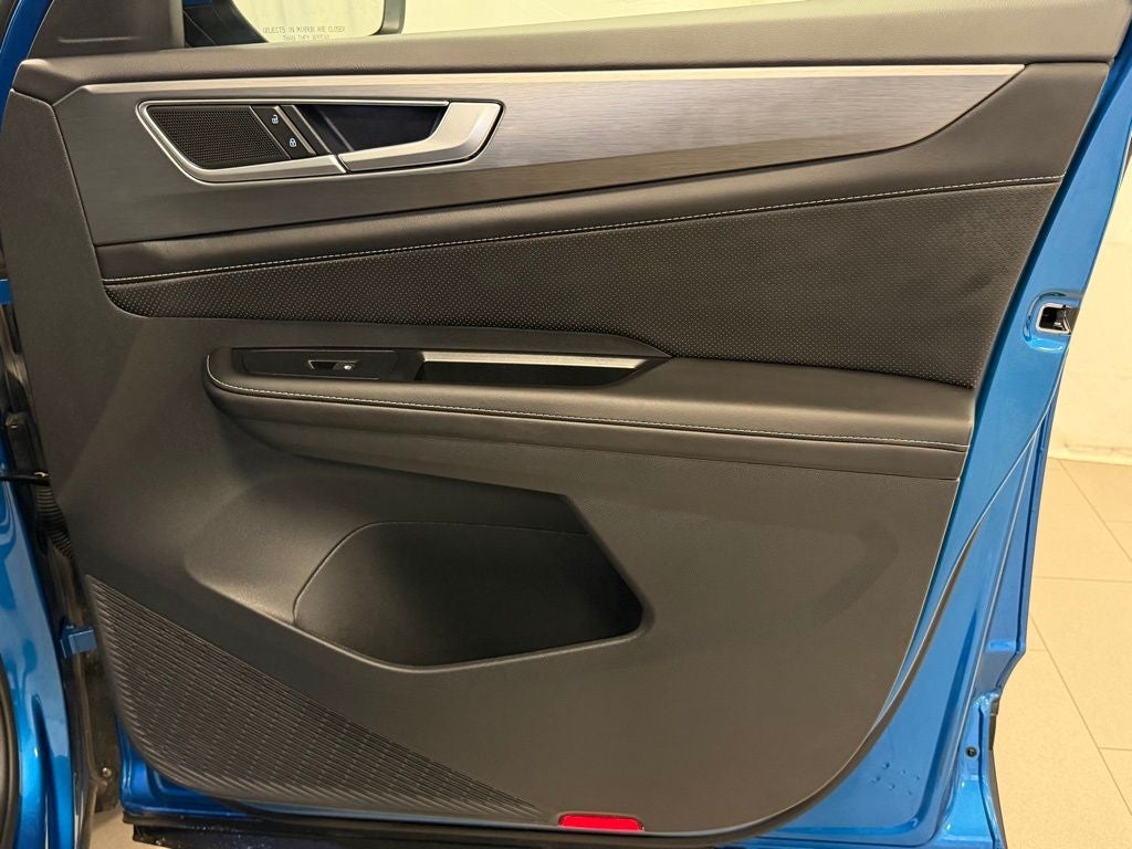 2025 Volkswagen Atlas Cross Sport 2.0T SE w/Technology AWD