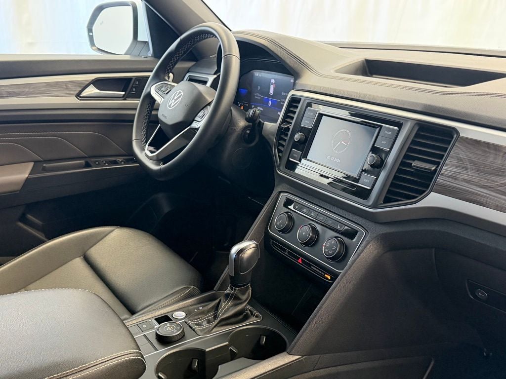 2023 Volkswagen Atlas Cross Sport 2.0T SE AWD