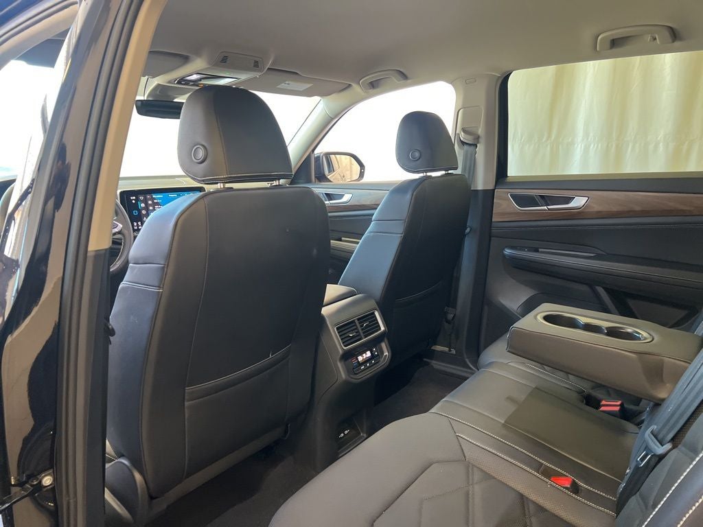 2025 Volkswagen Atlas 2.0T SE AWD