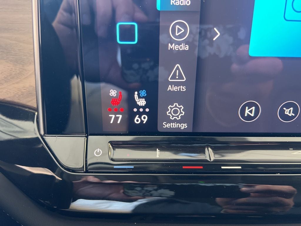 2025 Volkswagen Atlas 2.0T SE AWD