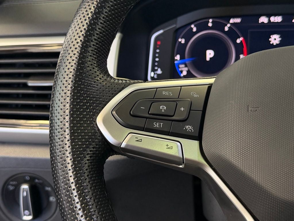 2022 Volkswagen Atlas Cross Sport 3.6L V6 SEL R-Line AWD