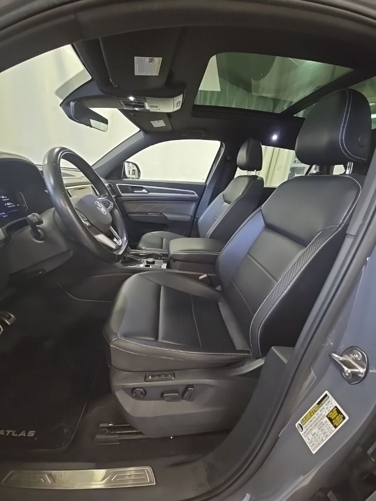 2022 Volkswagen Atlas Cross Sport 3.6L V6 SEL R-Line
