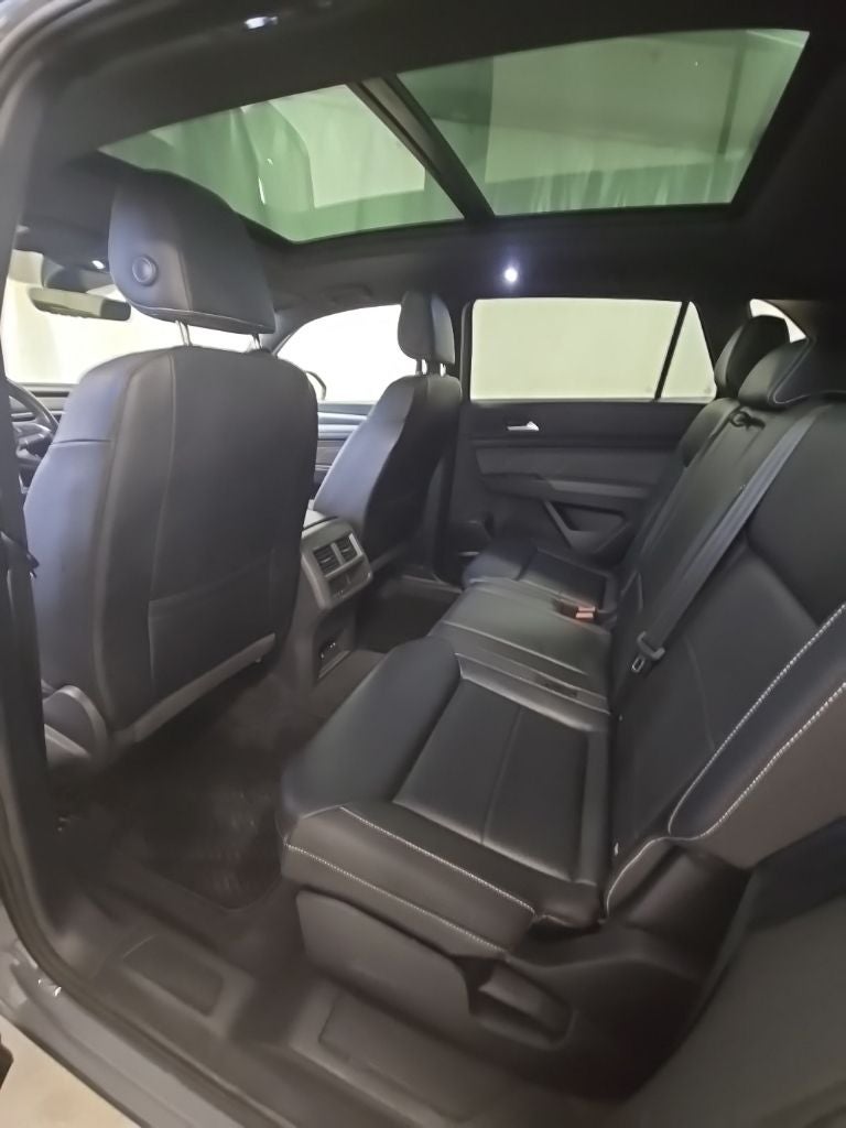 2022 Volkswagen Atlas Cross Sport 3.6L V6 SEL R-Line