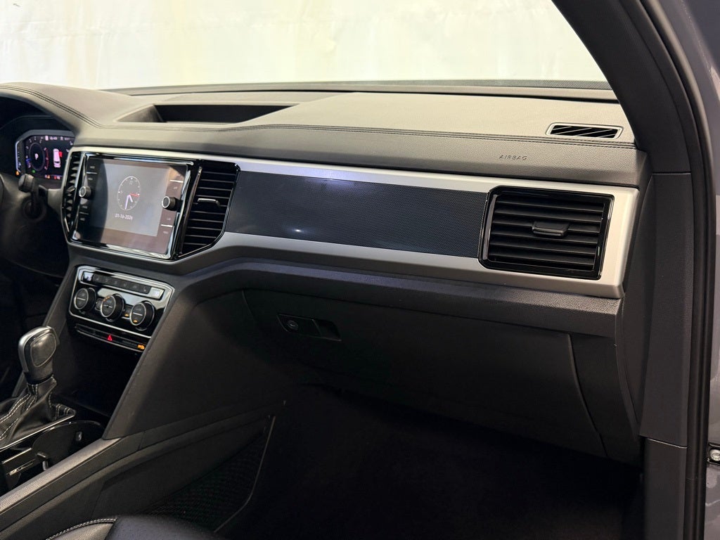 2022 Volkswagen Atlas Cross Sport 3.6L V6 SEL R-Line AWD