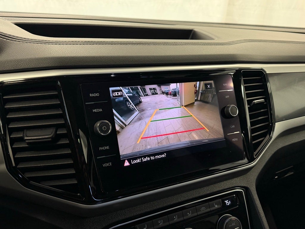 2022 Volkswagen Atlas Cross Sport 3.6L V6 SEL R-Line AWD