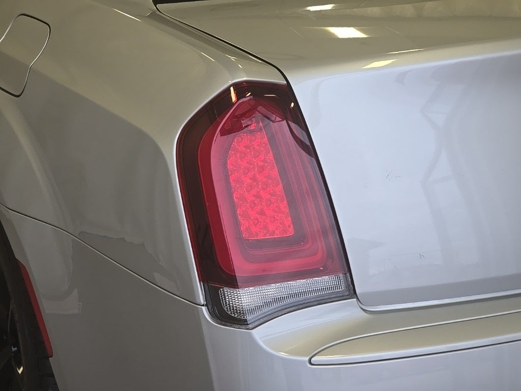 2022 Chrysler 300 Touring