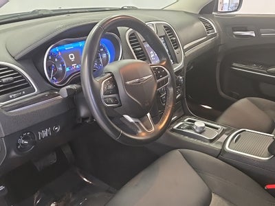 2022 Chrysler 300 Touring