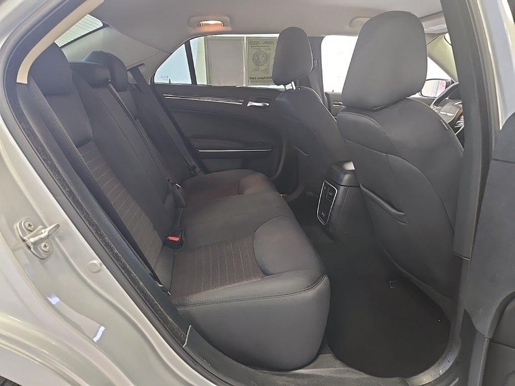 2022 Chrysler 300 Touring