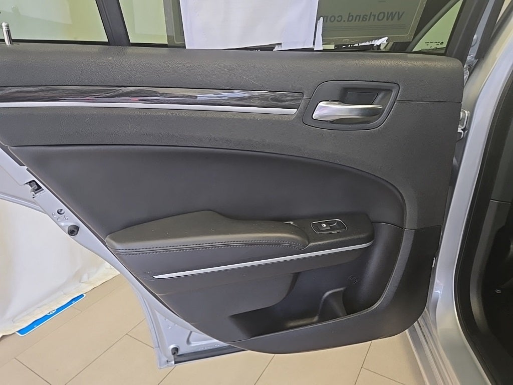 2022 Chrysler 300 Touring