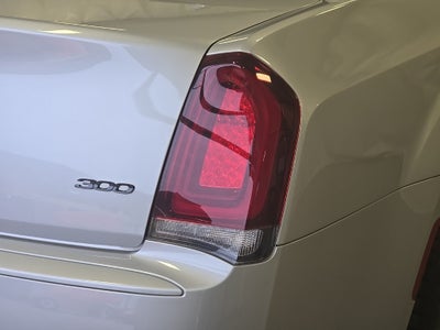 2022 Chrysler 300 Touring