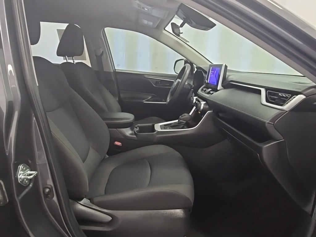 2023 Toyota RAV4 LE AWD