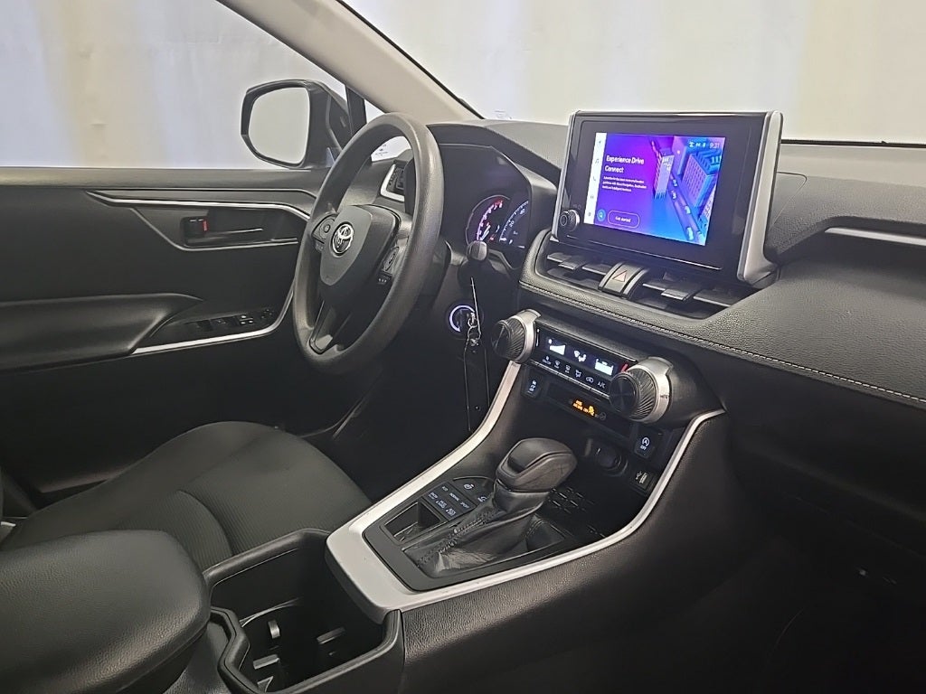 2023 Toyota RAV4 LE AWD