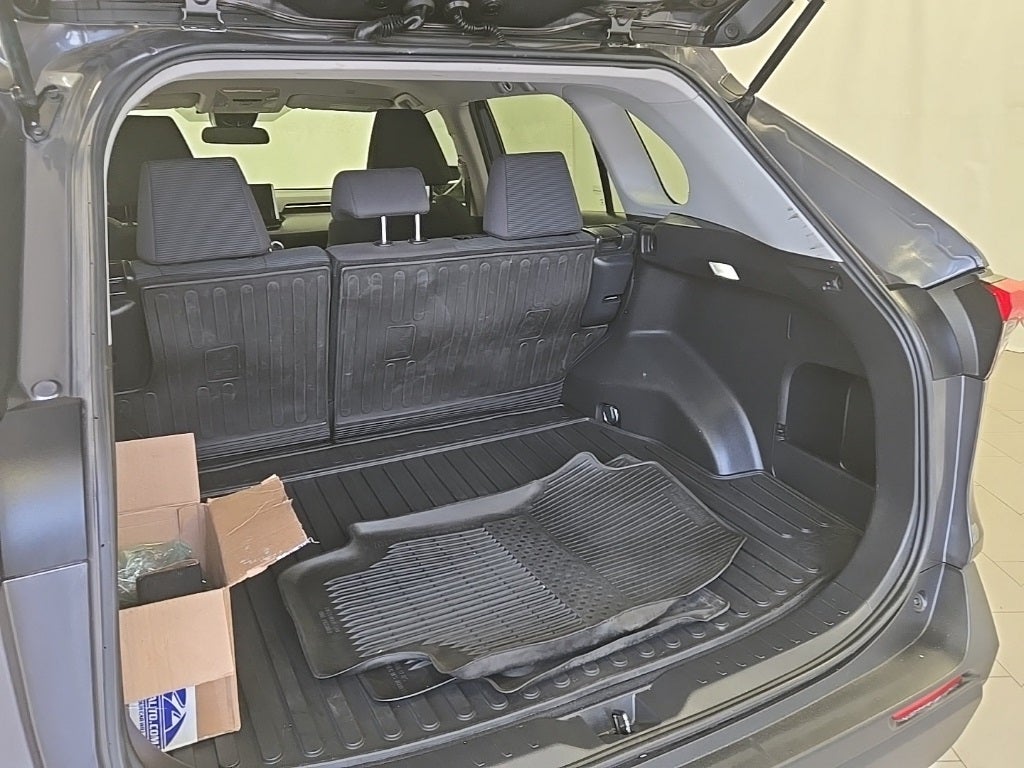 2023 Toyota RAV4 LE AWD