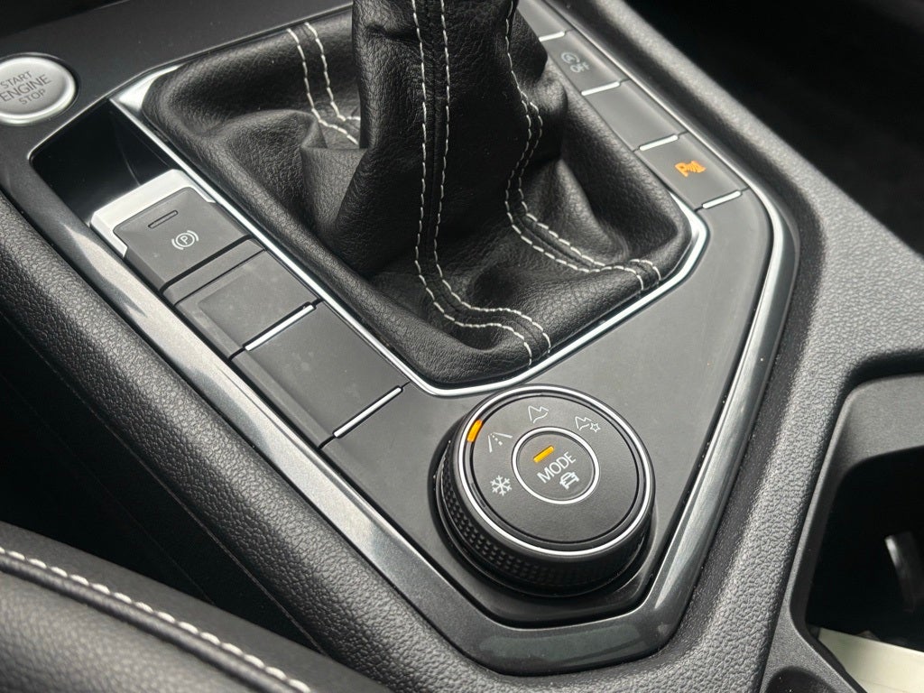 2024 Volkswagen Tiguan 2.0T SE R-Line Black AWD