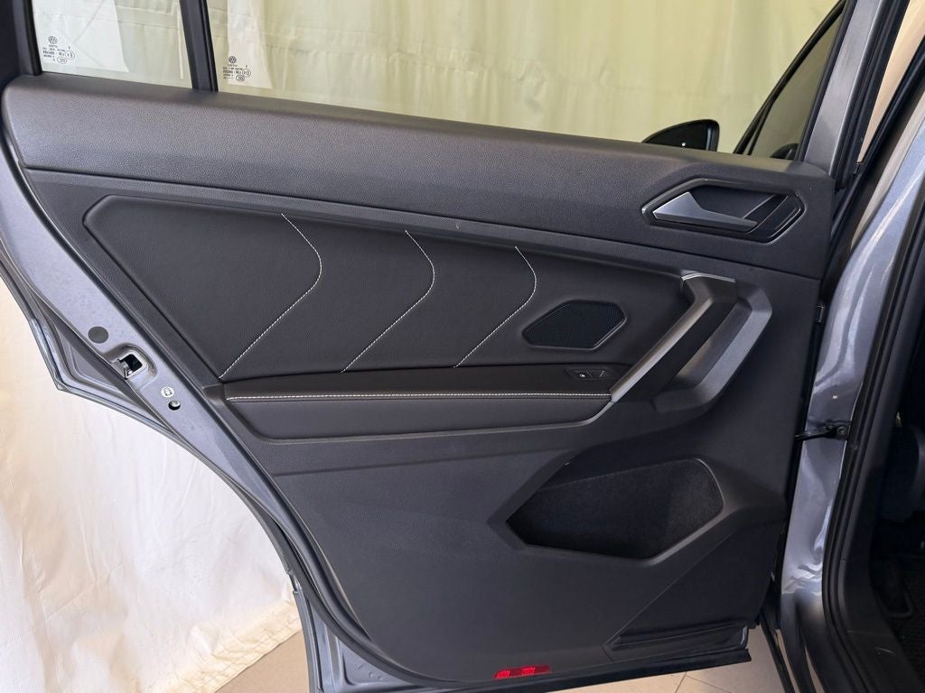 2024 Volkswagen Tiguan 2.0T SE R-Line Black AWD