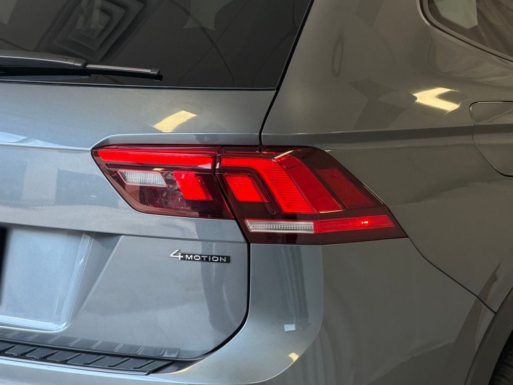 2024 Volkswagen Tiguan 2.0T SE R-Line Black AWD