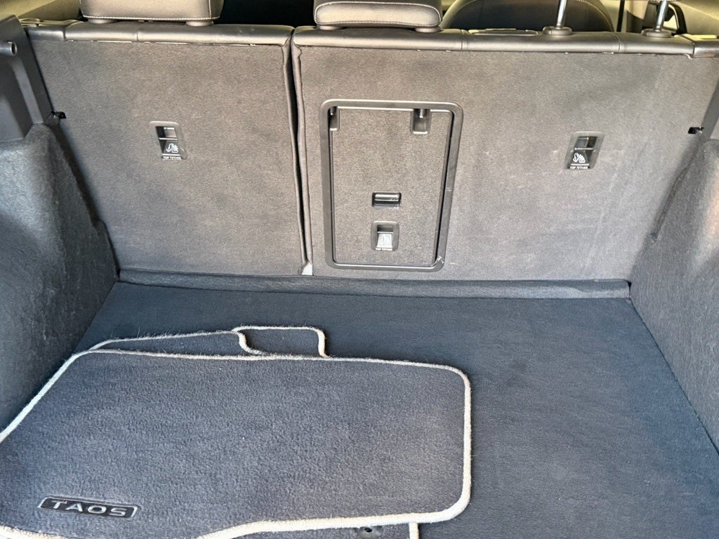 2023 Volkswagen Taos 1.5T SE AWD