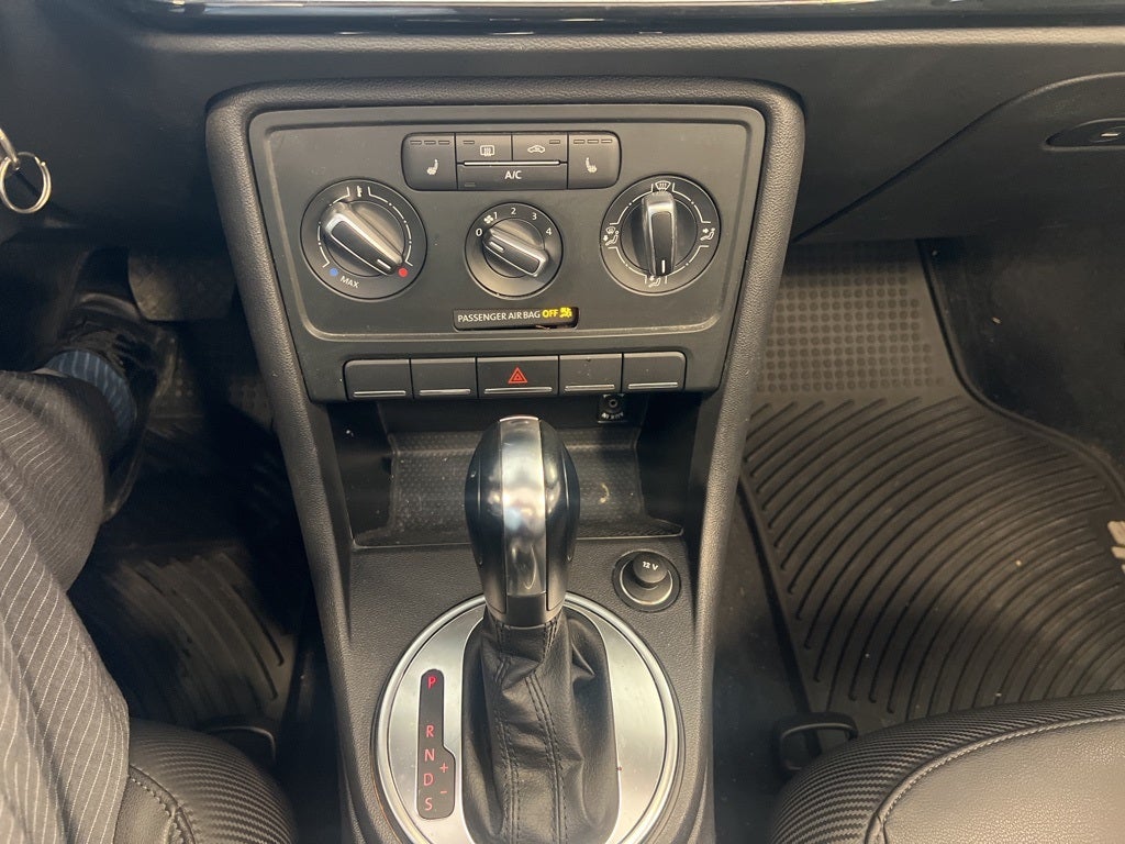 2013 Volkswagen Beetle 2.5L