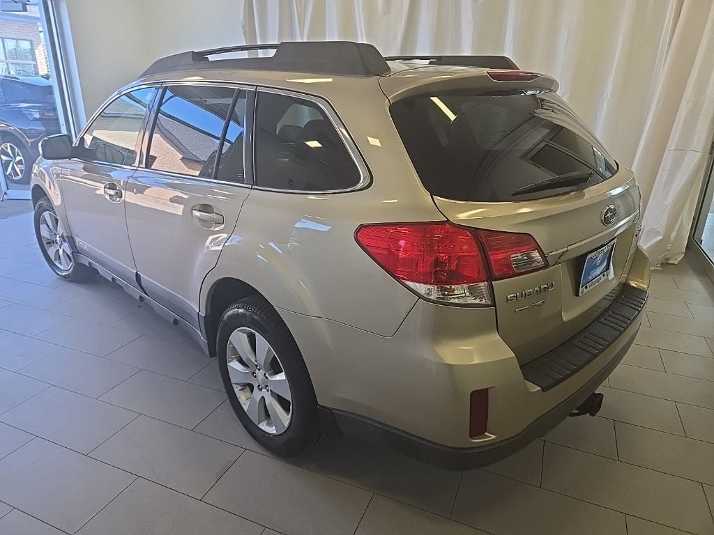 2010 Subaru Outback 2.5i Premium AWD