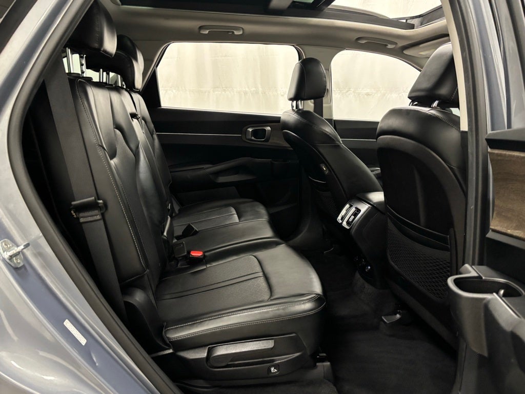 2022 Kia Sorento S AWD