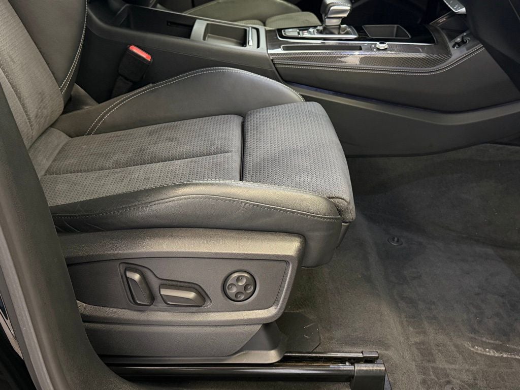 2022 Audi SQ5 Premium Plus quattro