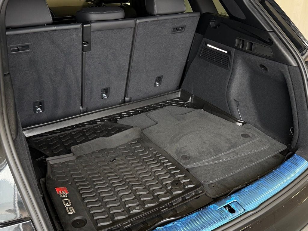 2022 Audi SQ5 Premium Plus quattro