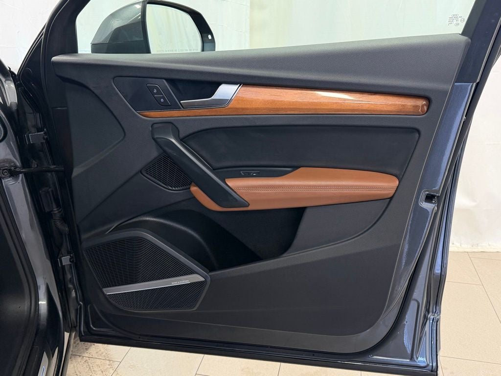 2022 Audi Q5 45 S line Premium quattro