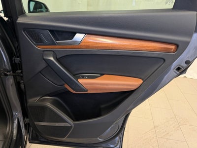 2022 Audi Q5 45 S line Premium quattro