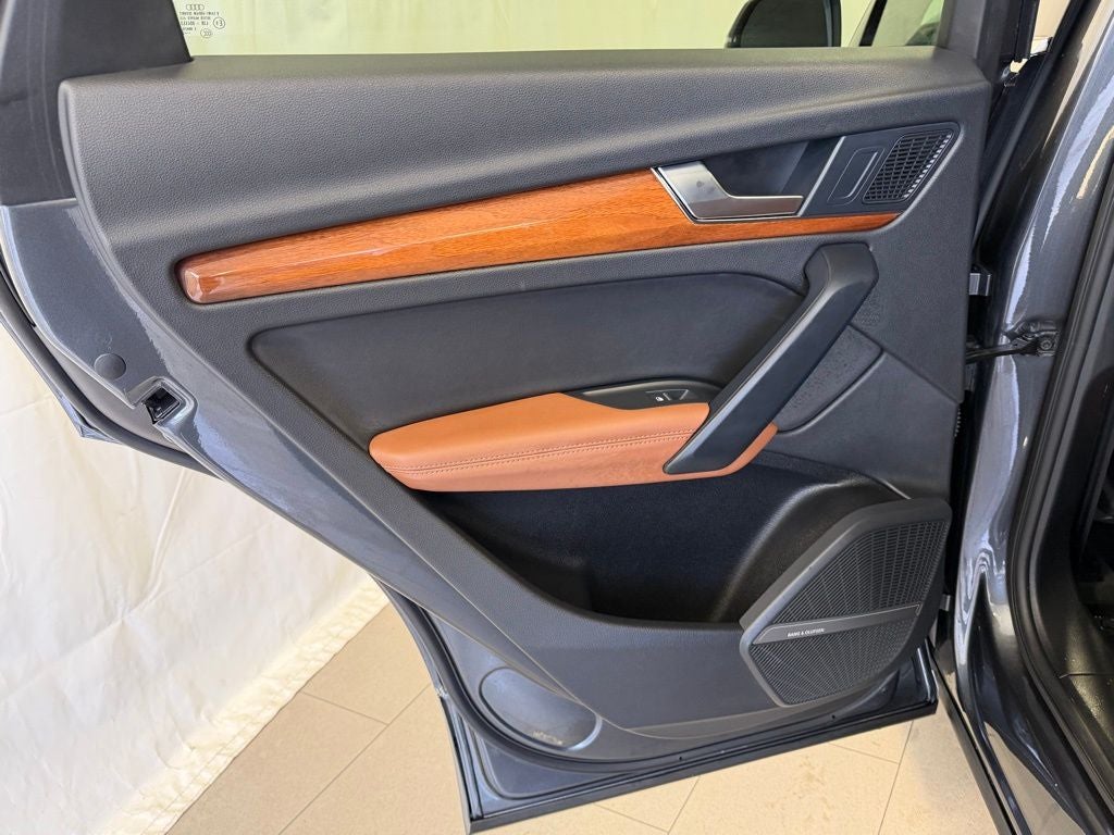 2022 Audi Q5 45 S line Premium quattro