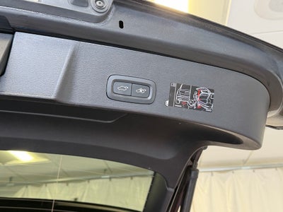 2022 Volvo XC40 R-Design AWD