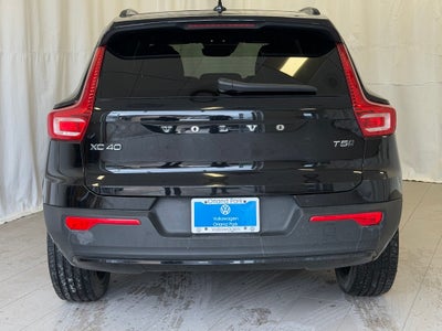 2022 Volvo XC40 R-Design AWD